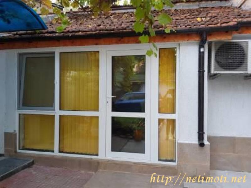 Снимка 1 на офис в Пловдив - Център в категория недвижими имоти дава под наем - 15 м2 на цена  138 EUR 