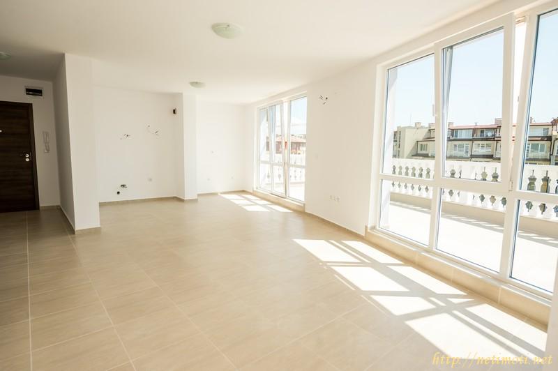 Снимка 6 на тристаен апартамент в Бургас област - гр.Несебър в категория недвижими имоти продава - 76 м2 на цена  112800 EUR 