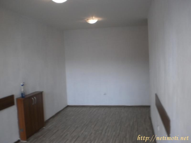 Снимка 1 на офис в София - Център в категория недвижими имоти дава под наем - 26 м2 на цена  245 EUR 