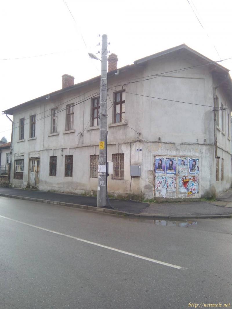 Снимка 1 на къща в Хасково област - гр.Харманли в категория недвижими имоти продава - 350 м2 на цена  20452 EUR 