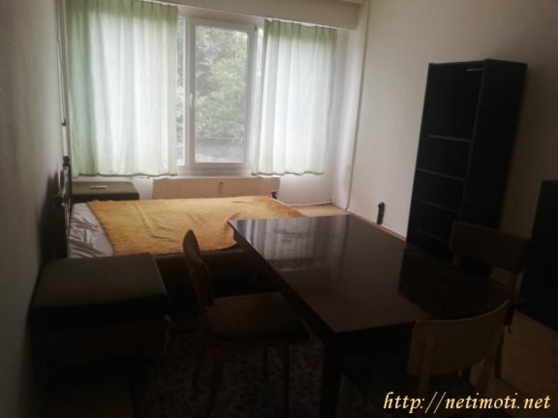 Снимка 1 на двустаен апартамент в Пловдив - Кършияка в категория недвижими имоти дава под наем - 46 м2 на цена  128 EUR 