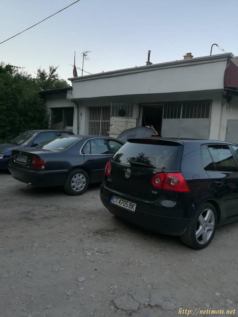 Снимка 8 на къща в Пловдив - Въстанически в категория недвижими имоти продава - 300 м2 на цена  101000 EUR 