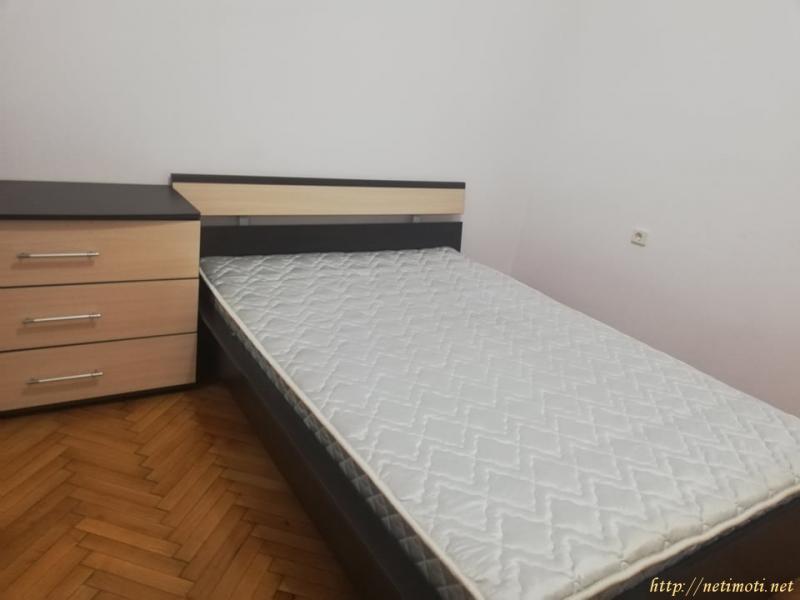 Снимка 2 на тристаен апартамент в Пловдив - Широк Център в категория недвижими имоти дава под наем - 100 м2 на цена  500 EUR 