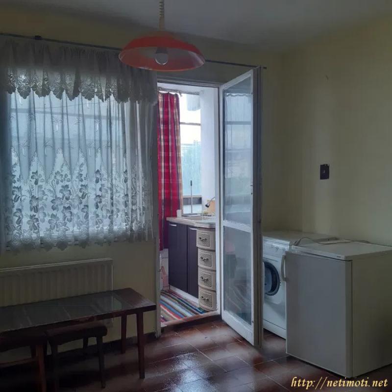 Снимка 3 на едностаен апартамент в Пловдив - Кършияка в категория недвижими имоти дава под наем - 35 м2 на цена  138 EUR 