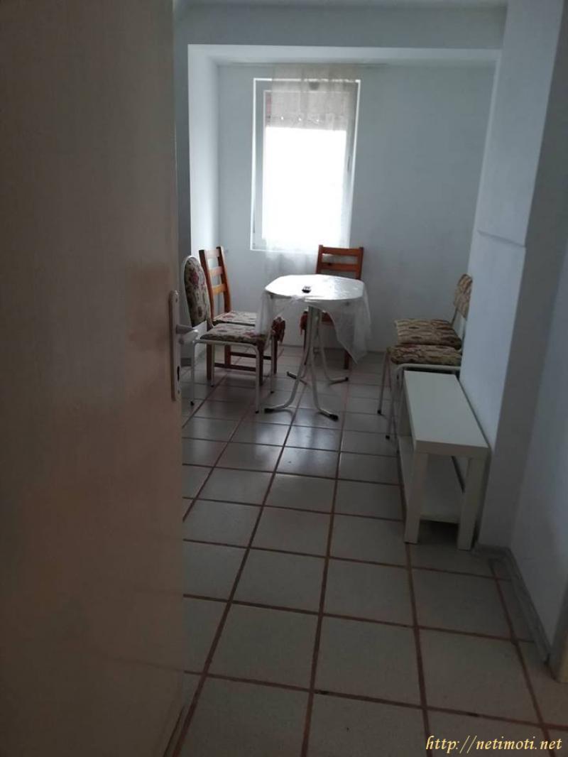 Снимка 2 на двустаен апартамент в Пловдив - Въстанически в категория недвижими имоти дава под наем - 65 м2 на цена  204 EUR 