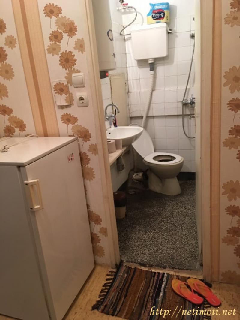 Снимка 1 на едностаен апартамент в Пловдив - Кършияка в категория недвижими имоти продава - 35 м2 на цена  138 EUR 