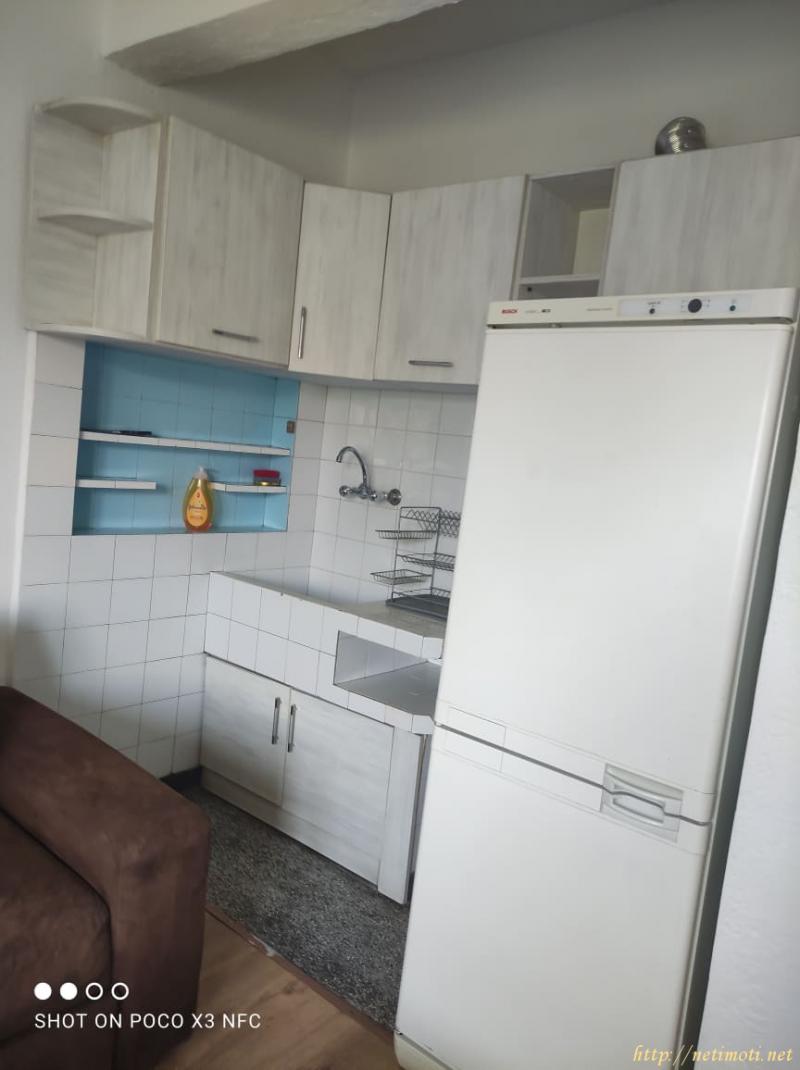 Снимка 2 на тристаен апартамент в Пловдив - Въстанически в категория недвижими имоти дава под наем - 82 м2 на цена  179 EUR 