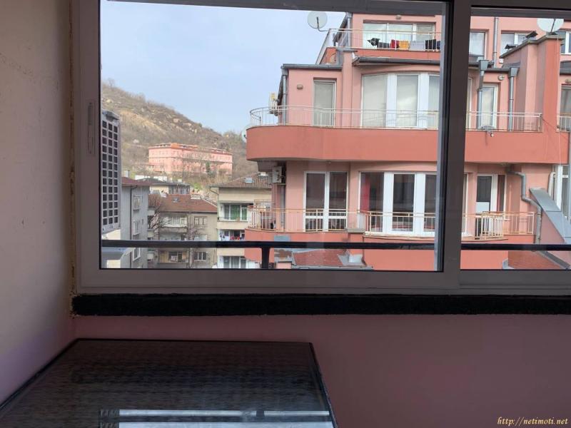 Снимка 8 на едностаен апартамент в Пловдив - Широк Център в категория недвижими имоти дава под наем - 40 м2 на цена  179 EUR 