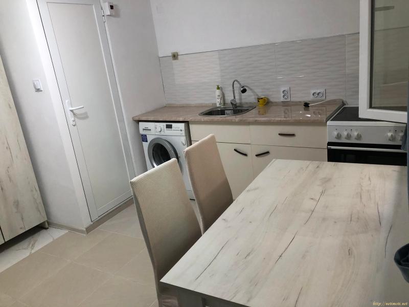 Снимка 2 на едностаен апартамент в Пловдив - Смирненски в категория недвижими имоти дава под наем - 35 м2 на цена  205 EUR 