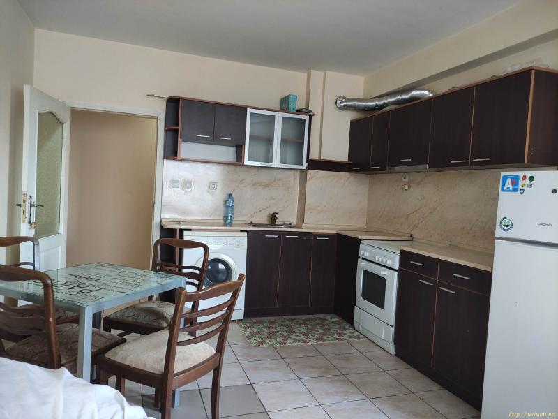 Снимка 1 на тристаен апартамент в Пловдив - Въстанически в категория недвижими имоти дава под наем - 102 м2 на цена  383 EUR 