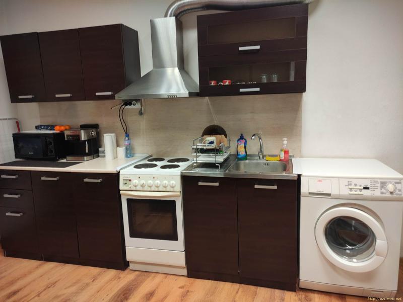 Снимка 5 на двустаен апартамент в Пловдив - Център в категория недвижими имоти дава под наем - 70 м2 на цена  307 EUR 