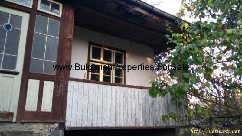 Снимка 2 на къща в Търговище област - с.Звезда в категория недвижими имоти продава - 1500 м2 на цена  8500 EUR 