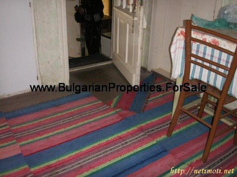 Снимка 3 на къща в Търговище област - с.Ковачевец в категория недвижими имоти продава - 1700 м2 на цена  5700 EUR 