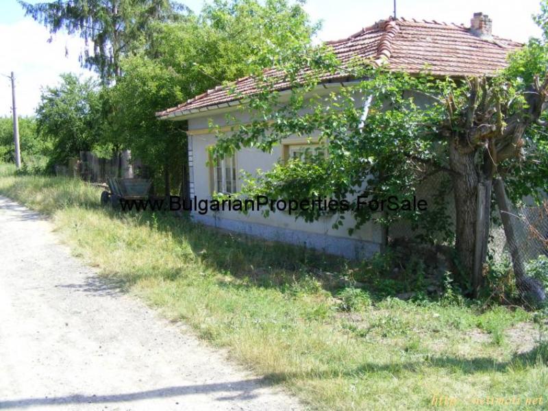 къща в Велико Търново област - с.Николаево - категория продава - 1060 м2 на цена 6 000,00 EUR