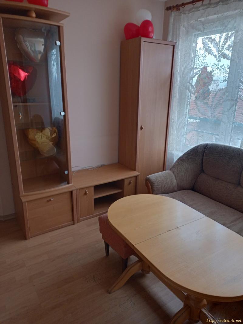 Снимка 4 на тристаен апартамент в София - Люлин 9 в категория недвижими имоти дава под наем - 65 м2 на цена  358 EUR 