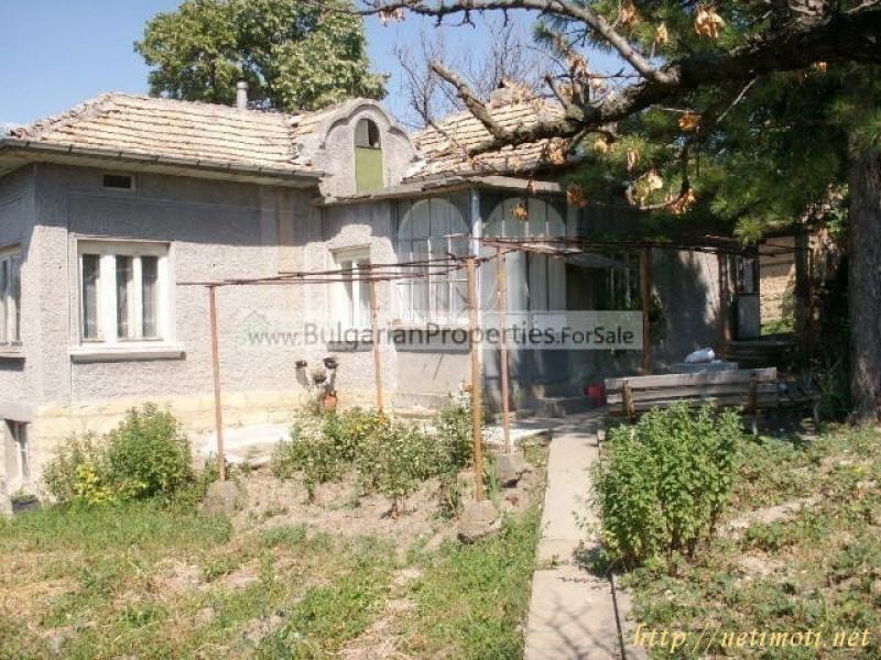 Снимка 1 на къща в Търговище област - с.Горско Абланово в категория недвижими имоти продава - 1200 м2 на цена  6000 EUR 