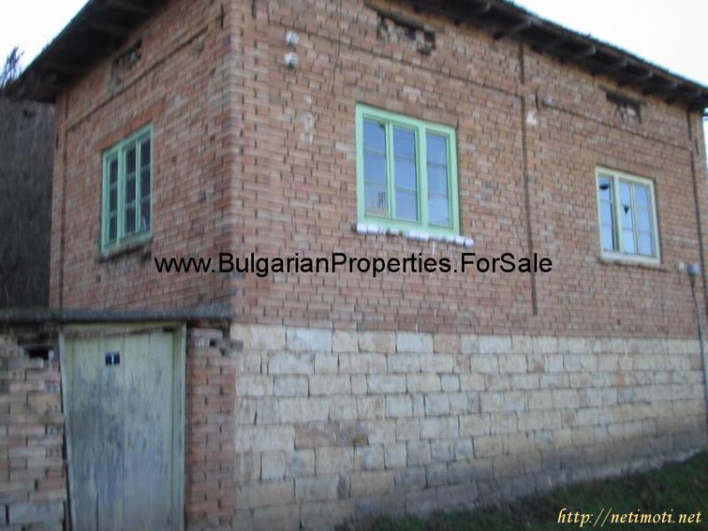 Снимка 1 на къща в Търговище област - с.Осиково в категория недвижими имоти продава - 712 м2 на цена  1200 EUR 