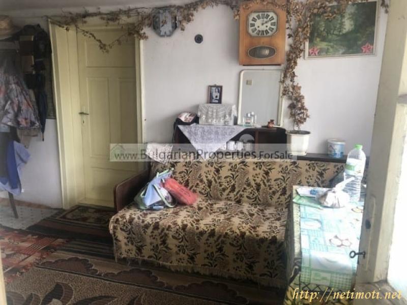 Снимка 4 на къща в Търговище област - гр.Попово в категория недвижими имоти продава - 400 м2 на цена  30900 EUR 