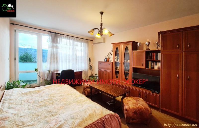 Снимка 0 на тристаен апартамент в Велико Търново - Център в категория недвижими имоти продава - 65 м2 на цена  92700 EUR 