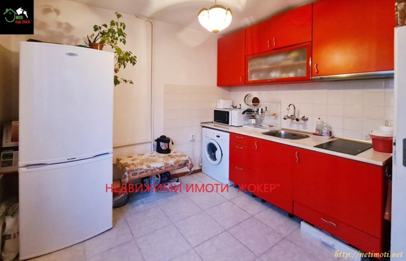 Снимка 2 на тристаен апартамент в Велико Търново - Център в категория недвижими имоти продава - 65 м2 на цена  92700 EUR 
