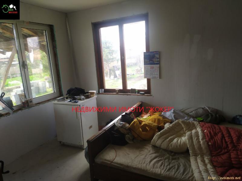 Снимка 5 на къща в  - с.Ресен в категория недвижими имоти продава - 80 м2 на цена  36900 EUR 