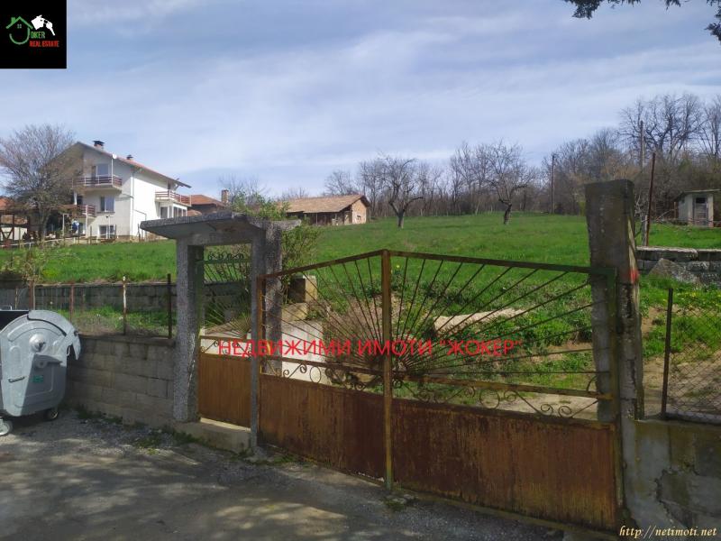 Снимка 6 на парцел в  - с.Войнежа в категория недвижими имоти продава - 2286 м2 на цена  35800 EUR 
