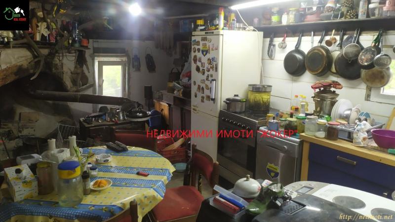 Снимка 7 на къща в  - с.Габровци в категория недвижими имоти продава - 156 м2 на цена  29600 EUR 