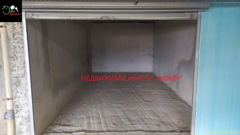 Снимка 1 на гараж в Велико Търново - Бузлуджа в категория недвижими имоти продава - 25 м2 на цена  0 EUR 