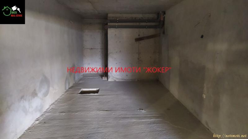 Снимка 4 на гараж в Велико Търново - Бузлуджа в категория недвижими имоти продава - 25 м2 на цена  0 EUR 