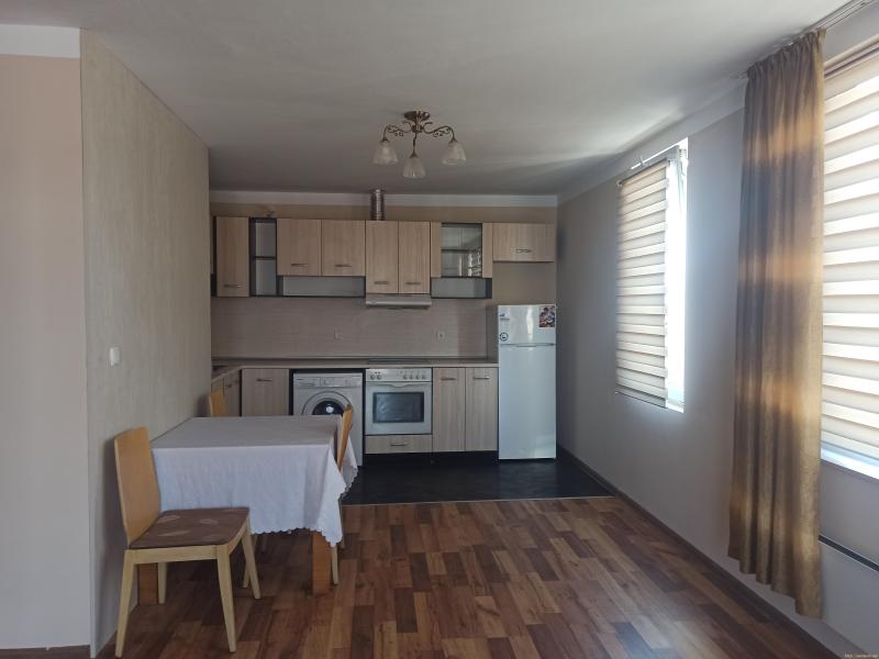 Снимка 3 на двустаен апартамент в Благоевград област - гр.Разлог в категория недвижими имоти продава - 98 м2 на цена  85500 EUR 