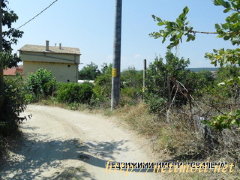 Снимка 1 на парцел в Варна - Виница в категория недвижими имоти продава - 875 м2 на цена  18000 EUR 