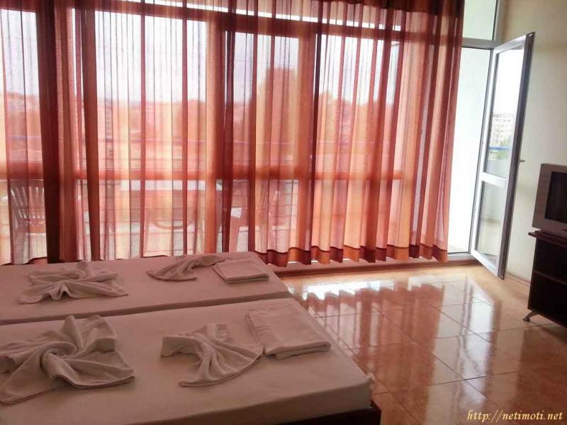 Оферта за недвижим имот с номер 18037: двустаен апартамент в Бургас област - к.к.Слънчев Бряг в категория дава под наем - 70 м2 на цена 0 EUR - снимка номер 1 Снимка 1 на двустаен апартамент в Бургас област - к.к.Слънчев Бряг в категория недвижими имоти дава под наем - 70 м2 на цена 0 EUR