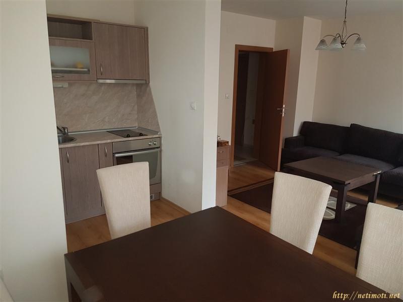 Снимка 1 на двустаен апартамент в Благоевград област - гр.Банско в категория недвижими имоти дава под наем - 70 м2 на цена  250 EUR 