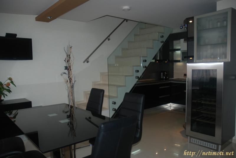 Снимка 2 на тристаен апартамент в Благоевград - Освобождение в категория недвижими имоти продава - 130 м2 на цена  0 EUR 