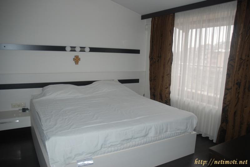 Снимка 4 на тристаен апартамент в Благоевград - Освобождение в категория недвижими имоти продава - 130 м2 на цена  0 EUR 