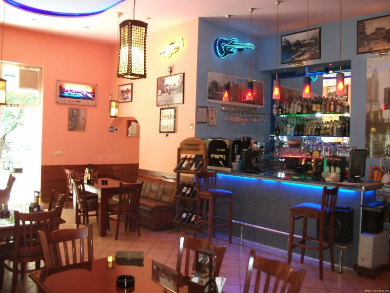 Оферта за недвижим имот с номер 20137: заведение в София - Надежда 2 в категория дава под наем - 190 м2 на цена 650 EUR - снимка номер 6 Снимка 6 на заведение в София - Надежда 2 в категория недвижими имоти дава под наем - 190 м2 на цена 650 EUR