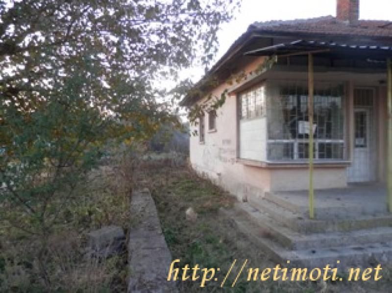 Снимка 2 на предприятие в Ямбол област - с.Маломир в категория недвижими имоти продава - 216 м2 на цена  12271 EUR 