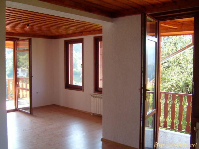 Снимка 4 на къща в Смолян област - с.Момчиловци в категория недвижими имоти продава - 184 м2 на цена  120000 EUR 