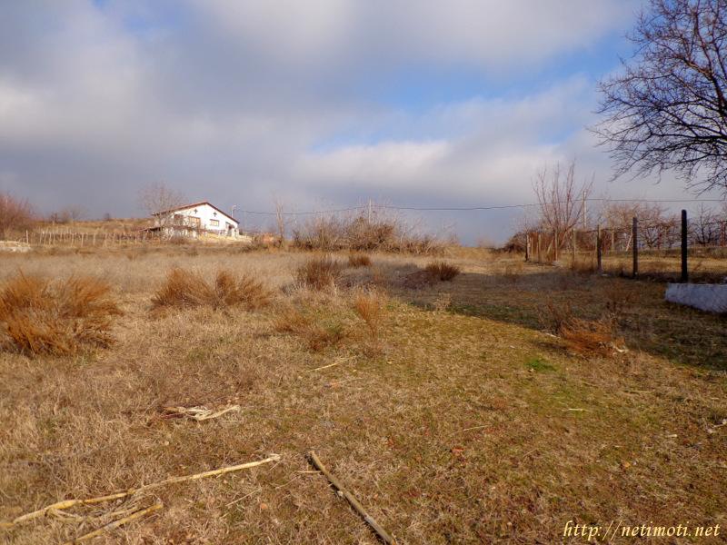 Снимка 1 на парцел в Благоевград област - с.Струмяни в категория недвижими имоти продава - 1050 м2 на цена  8595 EUR 