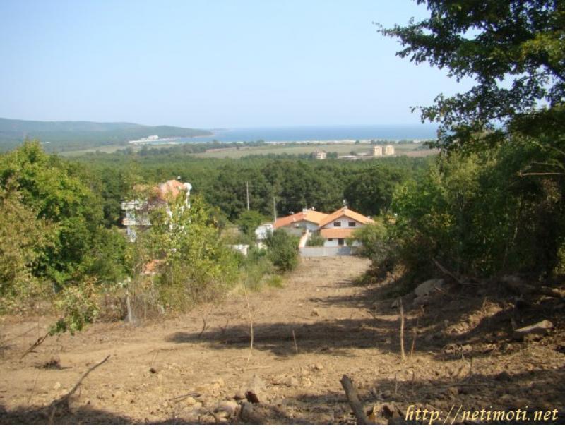 Снимка 2 на парцел в Бургас област - гр.Приморско в категория недвижими имоти продава - 700 м2 на цена  18000 EUR 