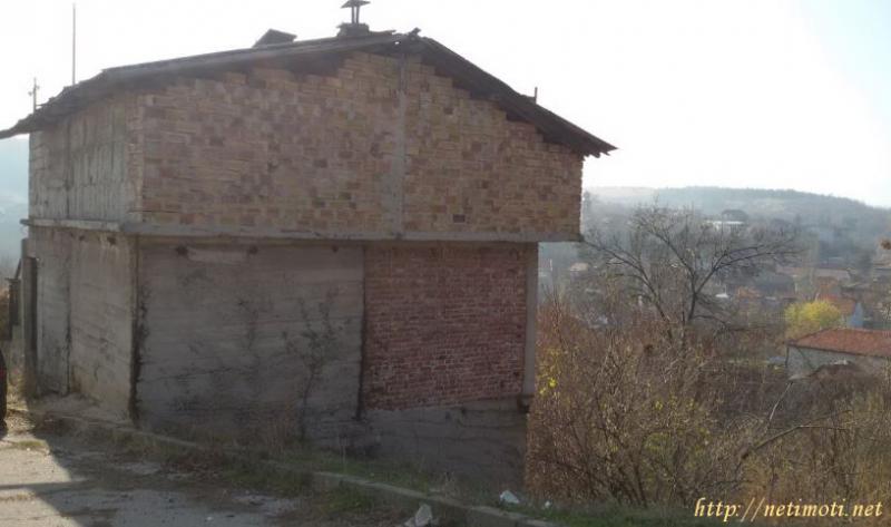 Оферта за недвижим имот с номер 17874: вила в Пловдив област - с.Брягово в категория продава - 930 м2 на цена 5624 EUR - снимка номер 1 Снимка 1 на вила в Пловдив област - с.Брягово в категория недвижими имоти продава - 930 м2 на цена 5624 EUR