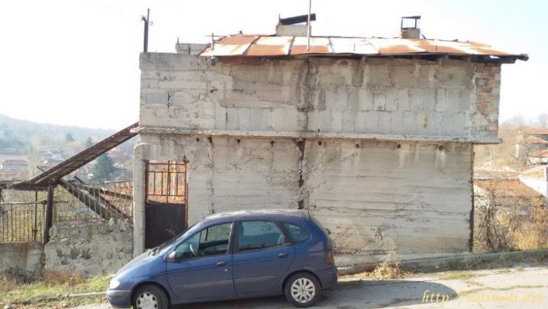 Оферта за недвижим имот с номер 17874: вила в Пловдив област - с.Брягово в категория продава - 930 м2 на цена 5624 EUR - снимка номер 3 Снимка 3 на вила в Пловдив област - с.Брягово в категория недвижими имоти продава - 930 м2 на цена 5624 EUR