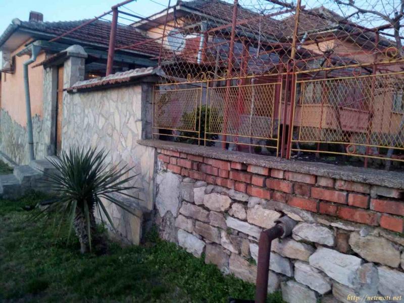 Снимка 2 на къща в Стара Загора област - с.Медникарово в категория недвижими имоти продава - 962 м2 на цена  0 EUR 