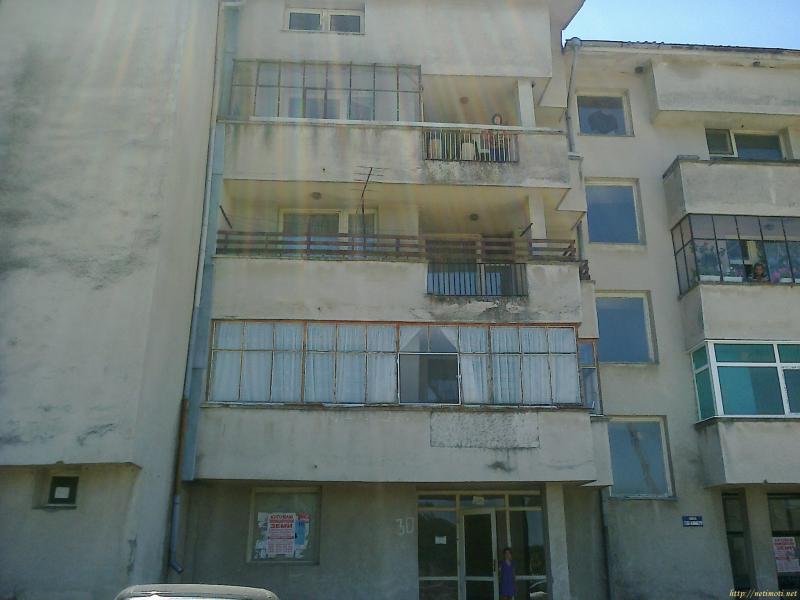 снимка на многостаен апартамент в Ямбол област с.Бояново