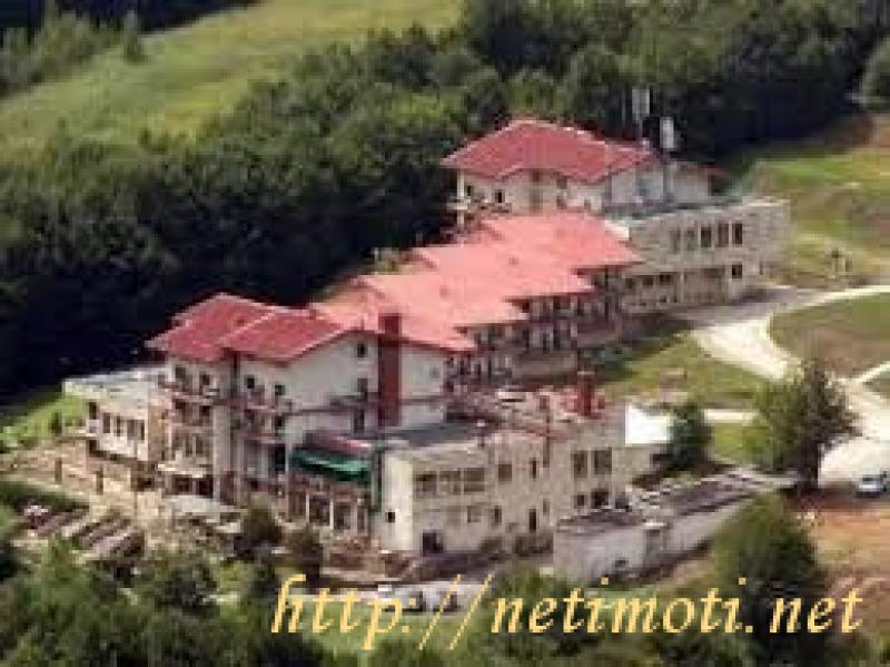 Снимка 3 на парцел в Ловеч област - с.Рибарица в категория недвижими имоти продава - 500 м2 на цена  18500 EUR 