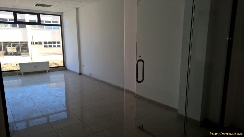 Снимка 3 на офис в София - Студентски Град в категория недвижими имоти дава под наем - 26 м2 на цена  200 EUR 