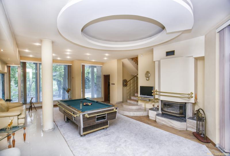 Оферта за недвижим имот с номер 17989: къща в Варна - Морска Градина в категория продава - 486 м2 на цена 1600000 EUR - снимка номер 2 Снимка 2 на къща в Варна - Морска Градина в категория недвижими имоти продава - 486 м2 на цена 1600000 EUR