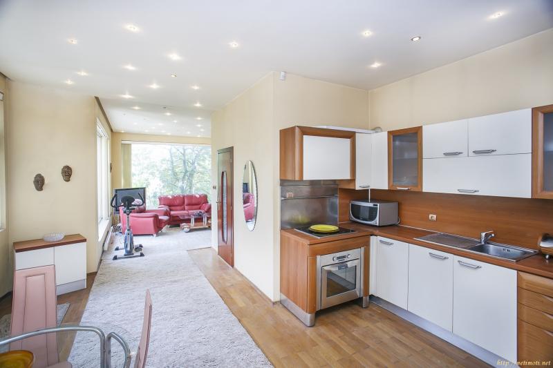 Снимка 4 на къща в Варна - Морска Градина в категория недвижими имоти продава - 210 м2 на цена  1600000 EUR 