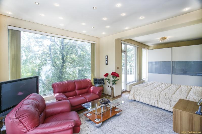 Снимка 5 на къща в Варна - Морска Градина в категория недвижими имоти продава - 210 м2 на цена  1600000 EUR 