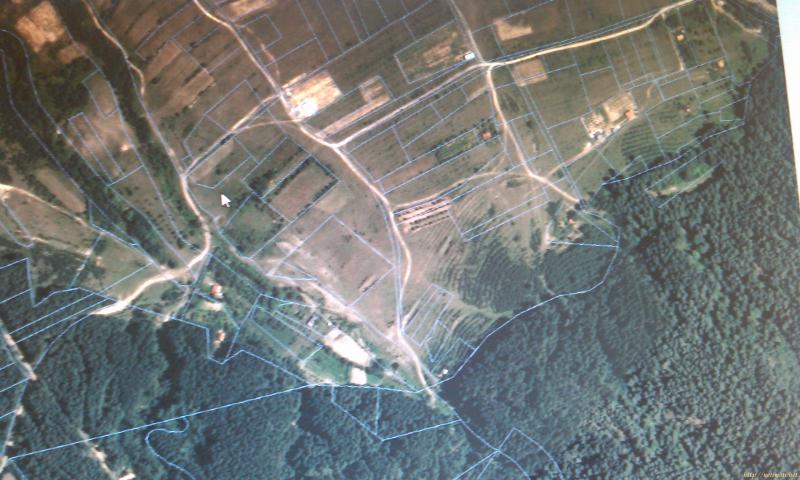 Снимка 1 на земеделска земя в Кюстендил област - с.Ресилово в категория недвижими имоти продава - 1400 м2 на цена  9203 EUR 